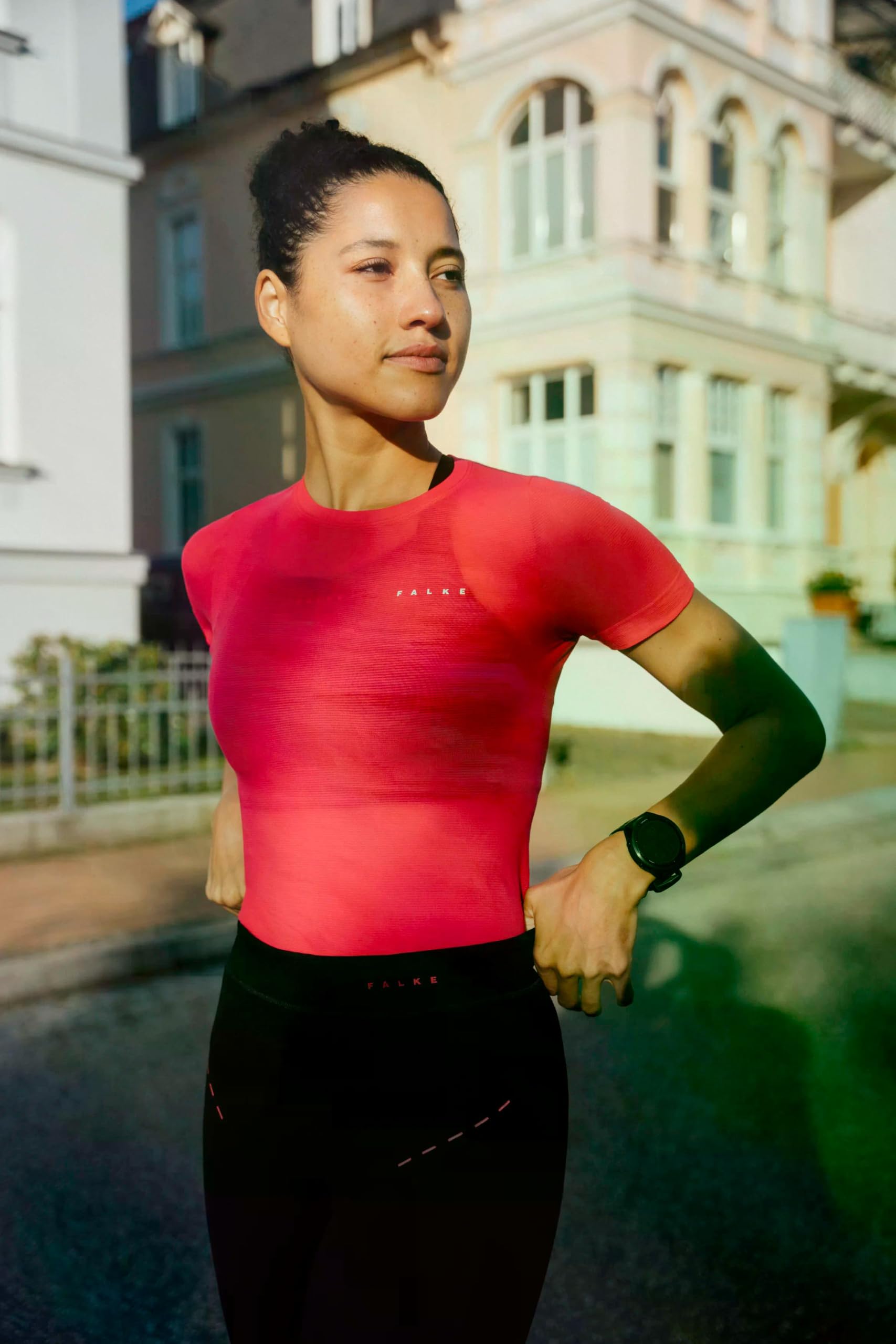 falke-ultralight-cool-funktionsshirt-s-kurzarm-atmungsaktiv image 3
