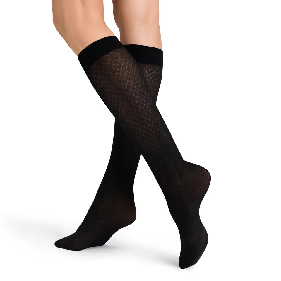 hudson-cozy-diamond-kniestr-mpfe-black-40-den-rauten image 1